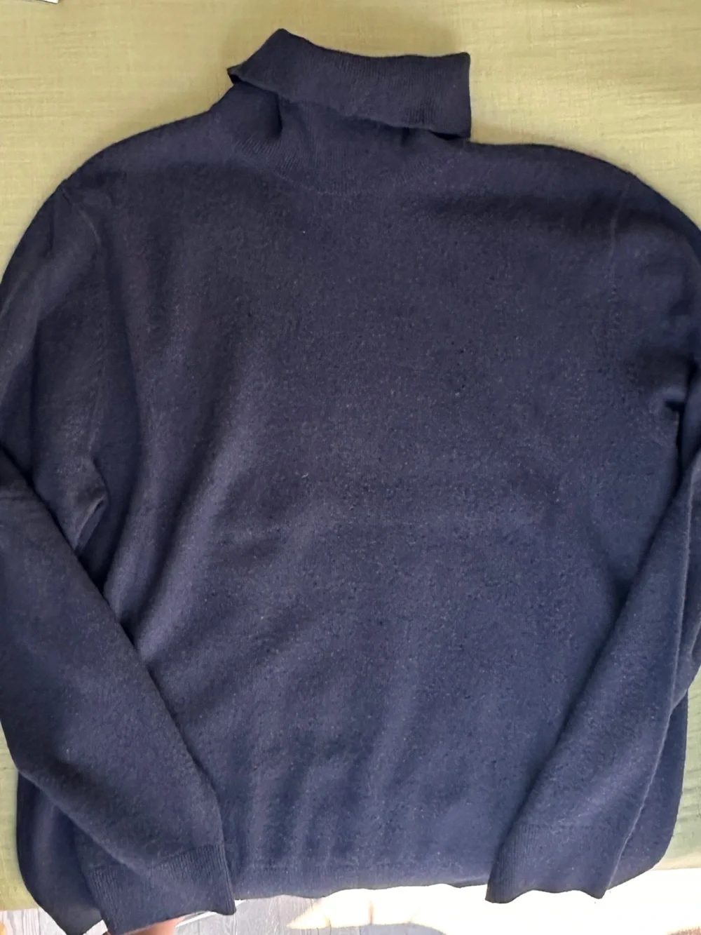 Men's Navy Cashmere Turtleneck